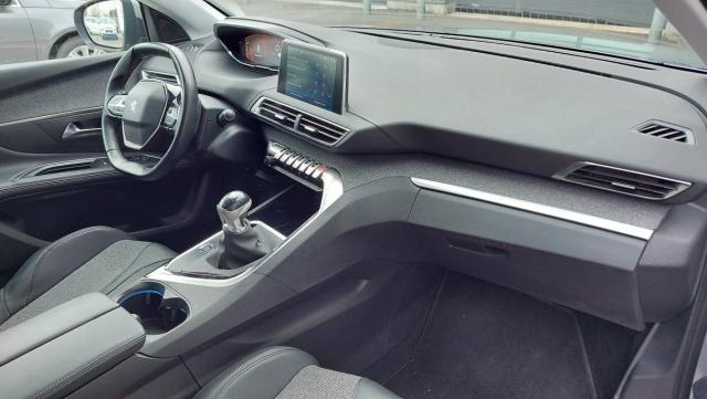 Peugeot 5008 image 4