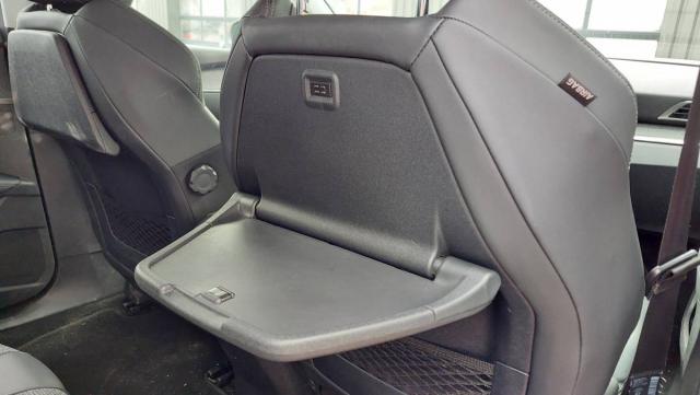 Peugeot 5008 image 8