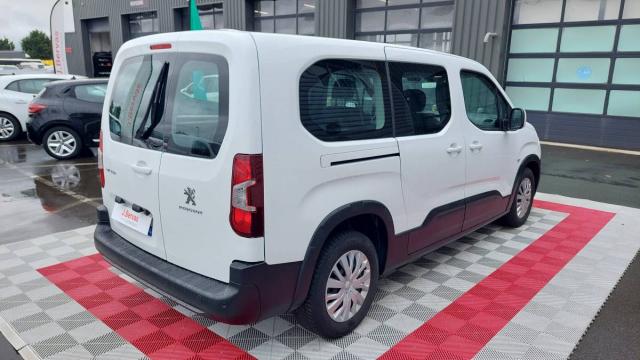Peugeot Rifter image 1