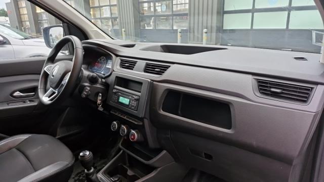 Renault Express Van image 8