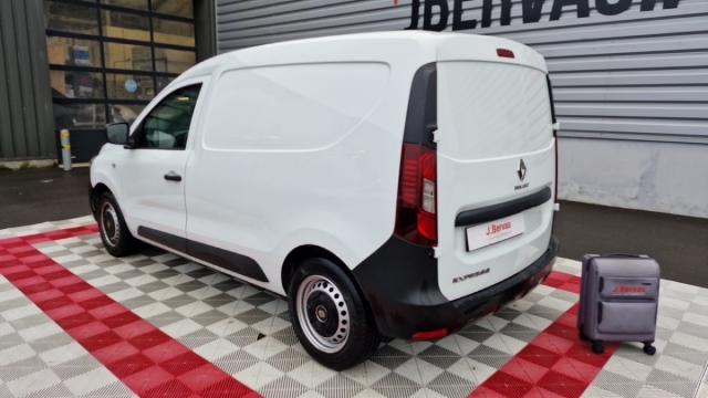 Renault Express Van image 9