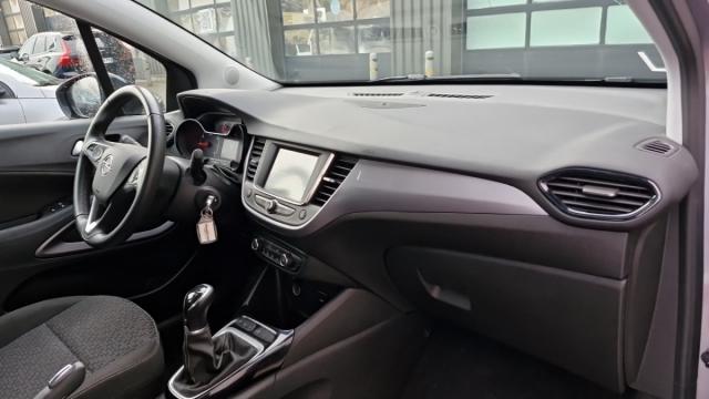Opel Crossland image 8