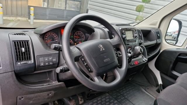 Peugeot Boxer image 4