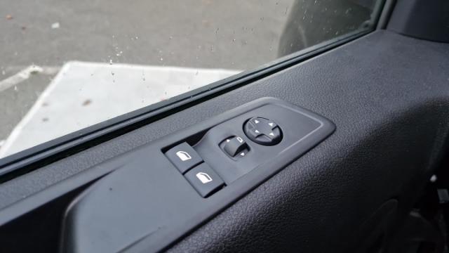 Opel Vivaro image 2