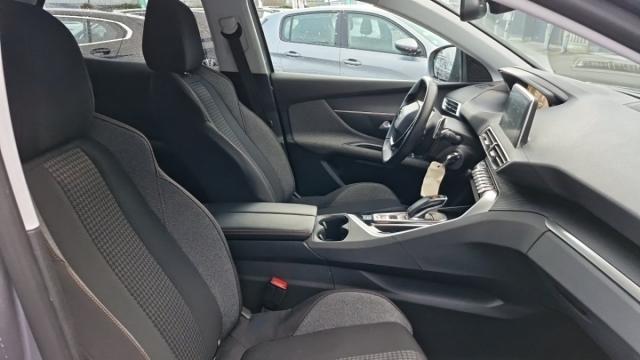 Peugeot 3008 image 2