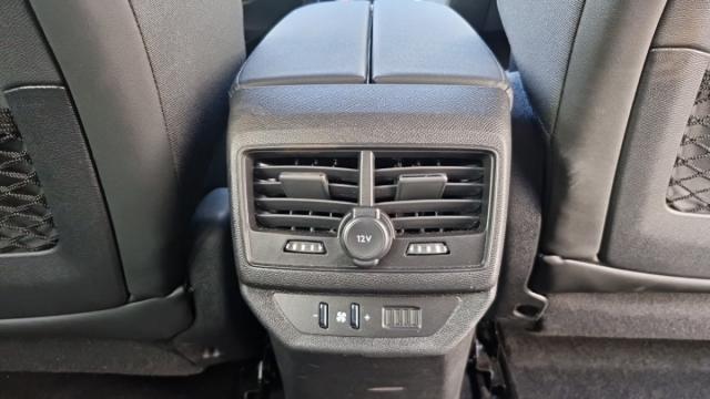 Peugeot 5008 image 9