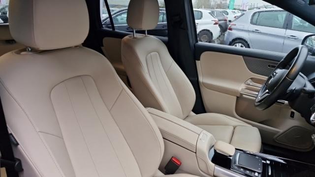 Mercedes Benz Gla image 6