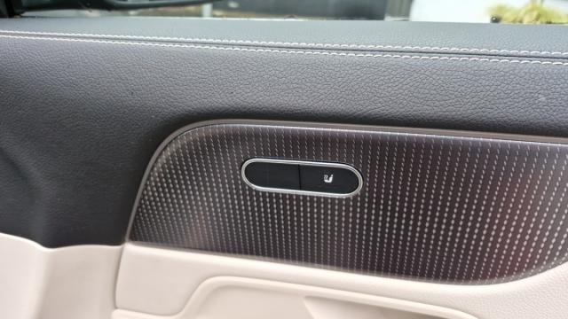Mercedes Benz Gla image 7