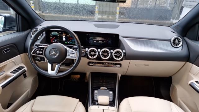 Mercedes Benz Gla image 8