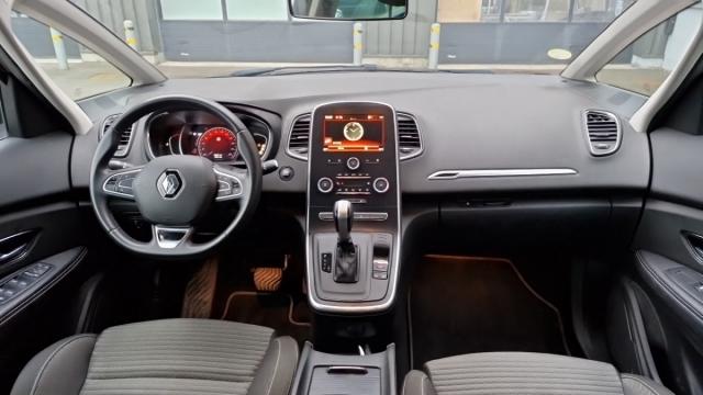 Renault Grand Scénic image 2