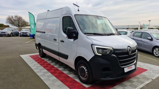 Renault Master image 2