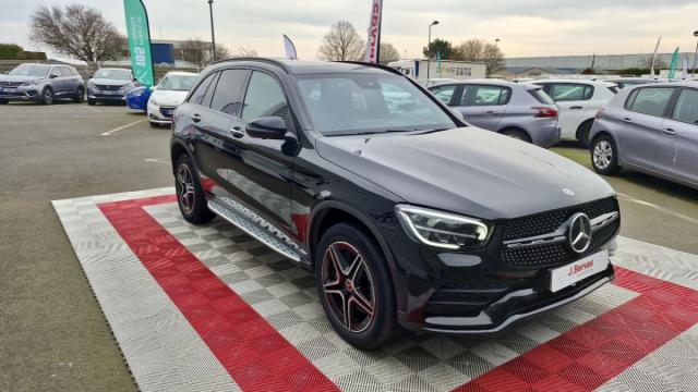 Mercedes Benz Glc image 9