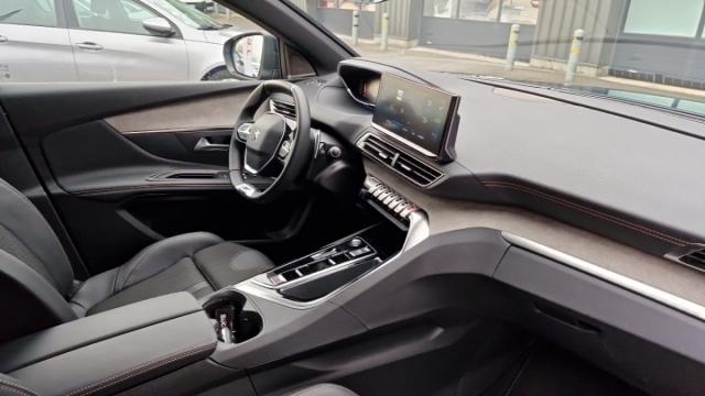 Peugeot 3008 image 8