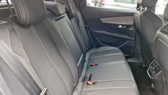 Peugeot 3008 image 9