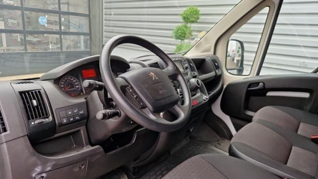 Peugeot Boxer image 8