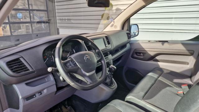 Citroen Jumpy image 3