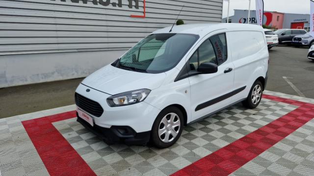 Ford Transit Courier image 9