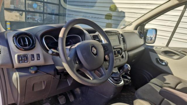Renault Trafic image 3