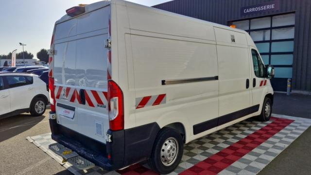 Peugeot Boxer image 2