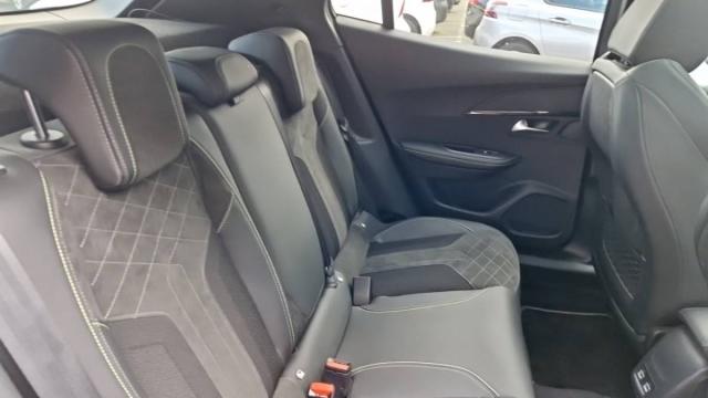 Peugeot 2008 image 1