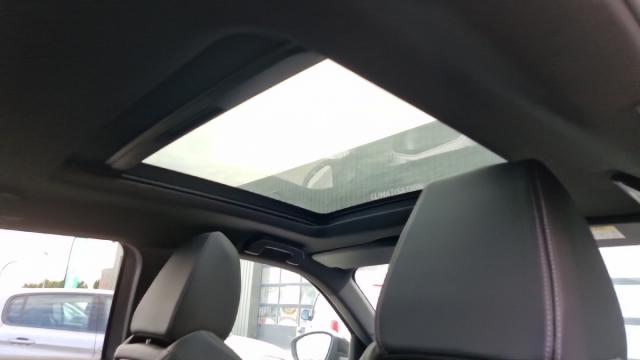 Peugeot 2008 image 9