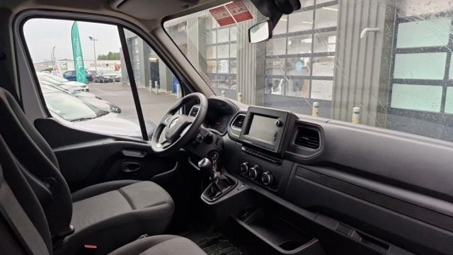 Renault Master image 8
