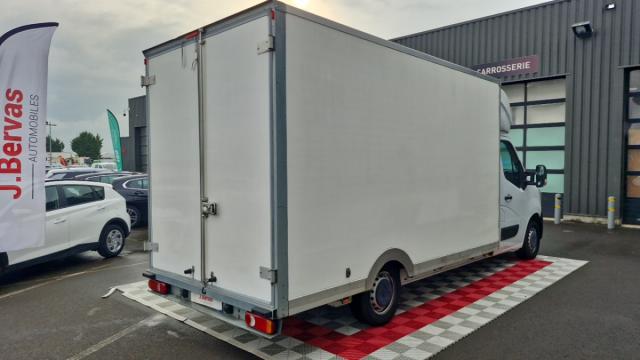 Renault Master image 2