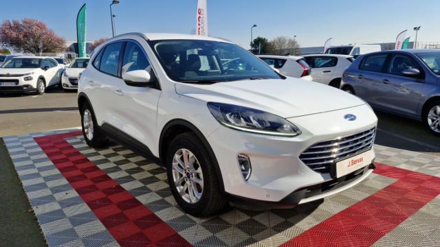 Ford Kuga image 8