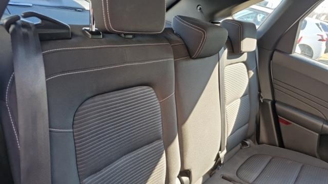 Ford Kuga image 6