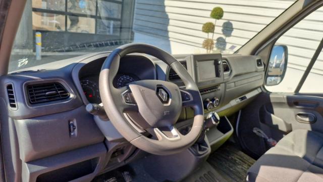Renault Master image 3