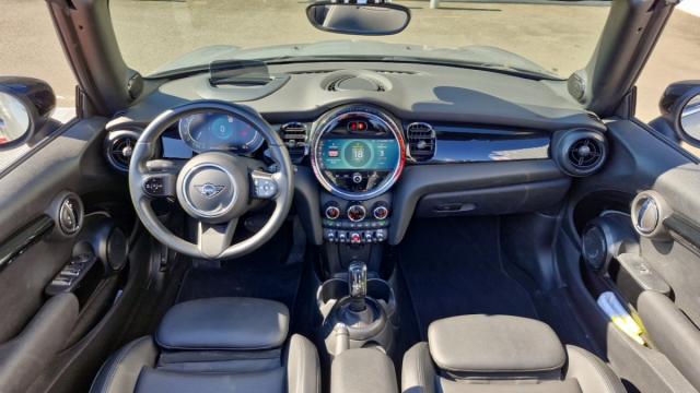 Mini Cabrio image 1