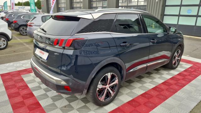 Peugeot 3008 image 2