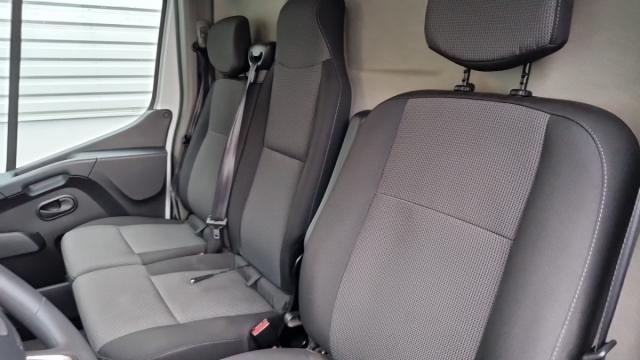 Renault Master image 8