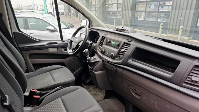 Ford Transit Custom image 6