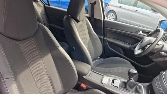 Peugeot 308 image 7
