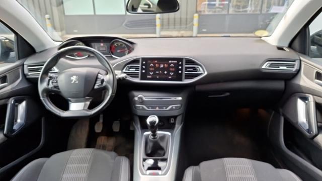 Peugeot 308 image 6