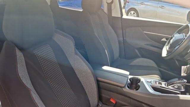 Peugeot 3008 image 6