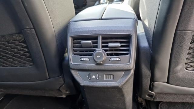 Peugeot 5008 image 8