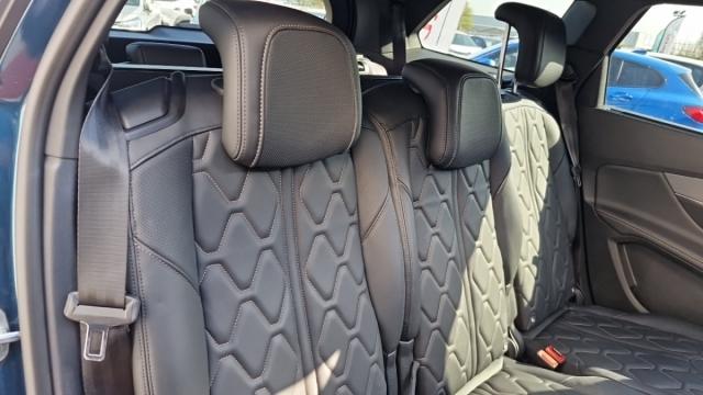 Peugeot 5008 image 2