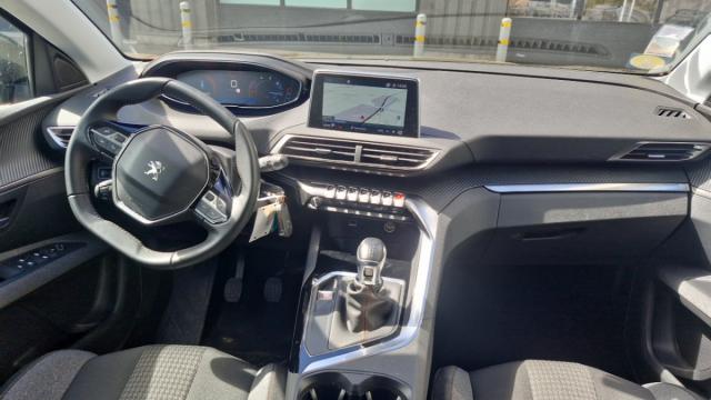 Peugeot 3008 image 9