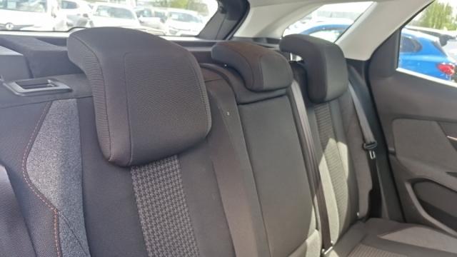 Peugeot 3008 image 6