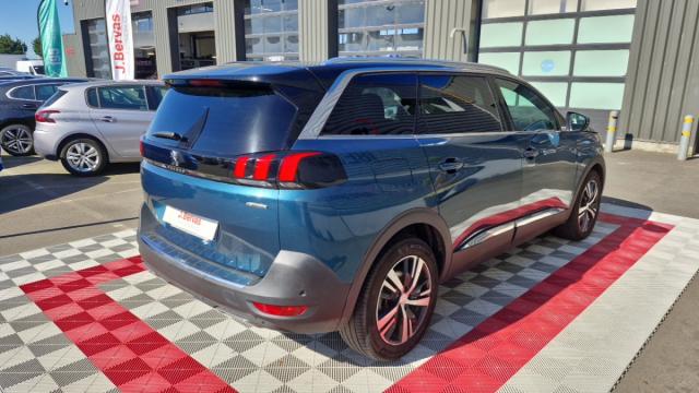 Peugeot 5008 image 3