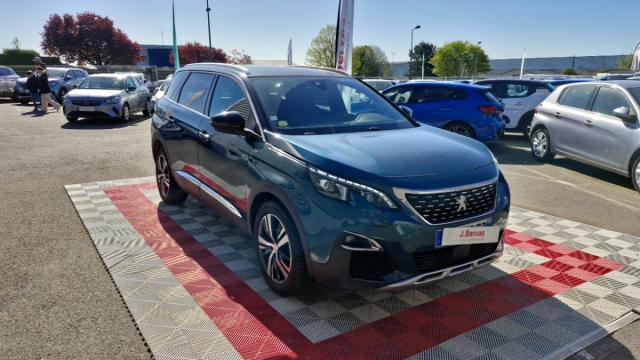 Peugeot 5008 image 1