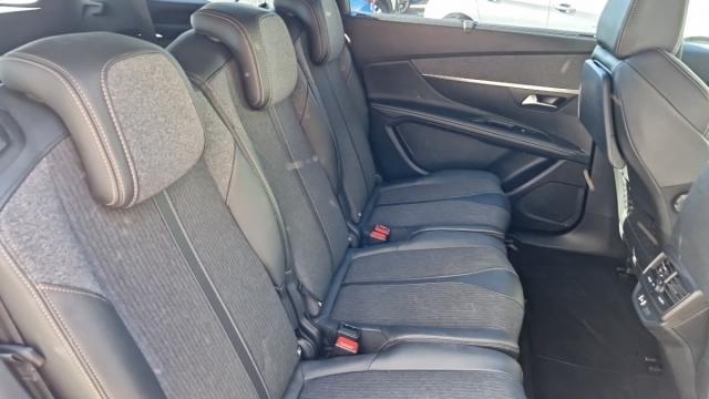 Peugeot 5008 image 4