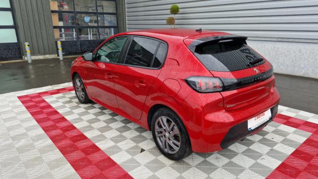 Peugeot 208 image 3