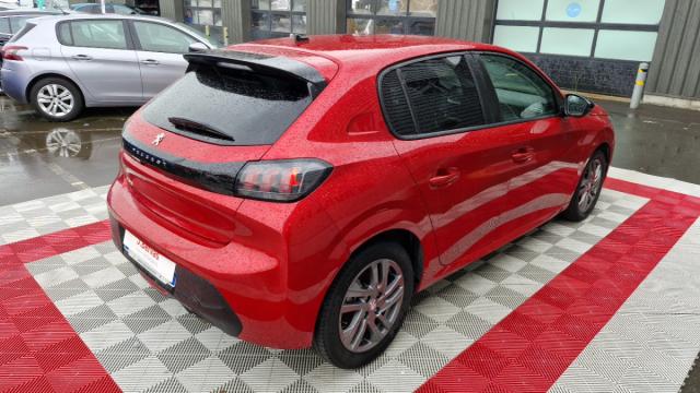 Peugeot 208 image 4