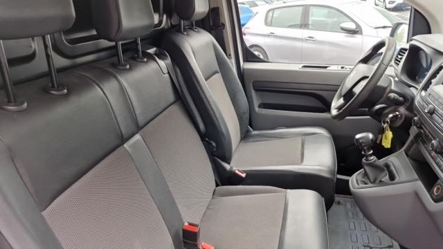 Citroen Jumpy image 8