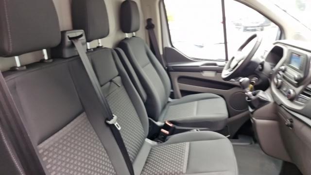 Ford Transit Custom image 5