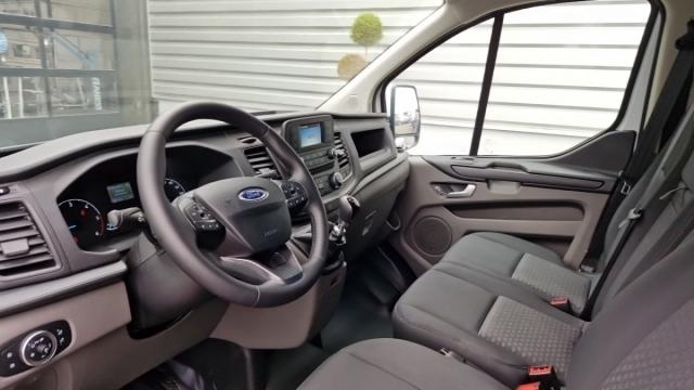 Ford Transit Custom image 1