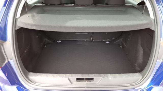 Peugeot 308 image 1